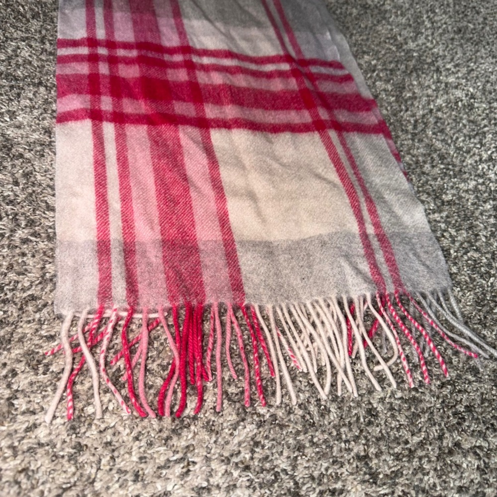 Louisa Perini Scarf 100% Cashmere Pink Grey Plaid Fringe Trim Winter Wrap Womens